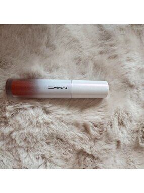 The item is MAC Strobe Beam Liquid Blush, an...